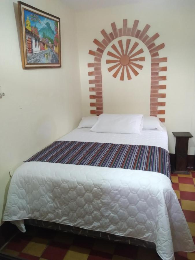 Hotel Acatenango Inn Antigua Buitenkant foto
