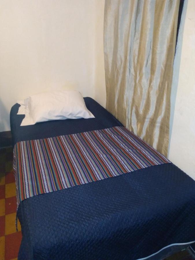 Hotel Acatenango Inn Antigua Buitenkant foto