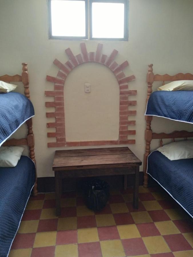 Hotel Acatenango Inn Antigua Buitenkant foto