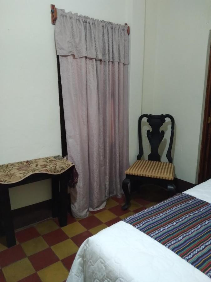 Hotel Acatenango Inn Antigua Buitenkant foto