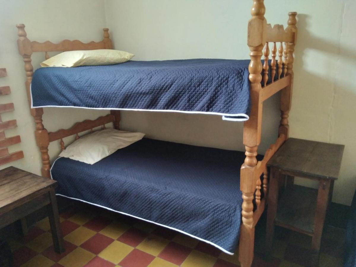Hotel Acatenango Inn Antigua Buitenkant foto